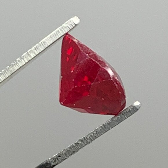 Elegant Red Gemstone Teardrop ruby - Picture 11 of 13